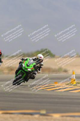 media/Sep-30-2023-SoCal Trackdays (Sat) [[636657bffb]]/Turn 15 (1120am)/